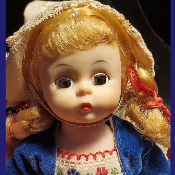 Vintage Madame Alexander dolls - 4 count - Picture 5 of 9